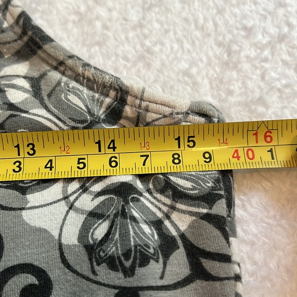 BodyScience Racer-back Tank, Size L - Picture 8 of 8